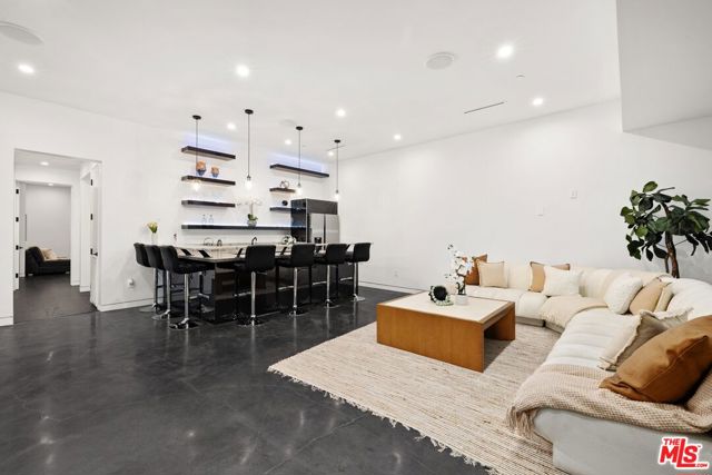 900 N Vista Street, Los Angeles CA: https://media.crmls.org/mediaz/c666f09c-0470-4eab-bacb-1d777cc5e7b8.jpg