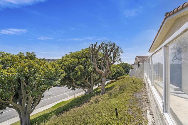 2010 W San Marcos Boulevard, San Marcos CA: https://media.crmls.org/mediaz/c6674bd1-e0cb-482e-9fbb-eb737c15c234.jpg