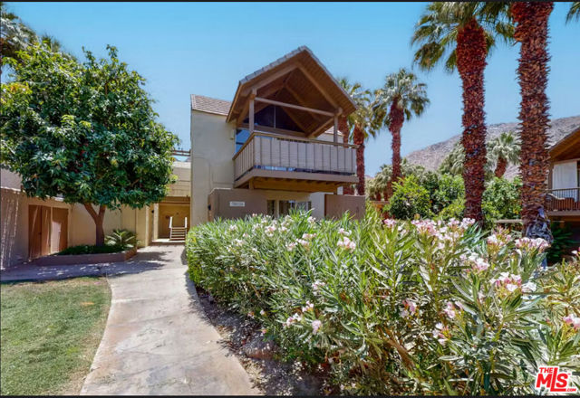 78155 Cabrillo Lane, Indian Wells CA: https://media.crmls.org/mediaz/c667d2d6-c508-461a-ab93-c6e2d958ce0d.jpg