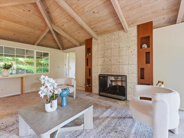 624 Oakridge Drive, Los Altos CA: https://media.crmls.org/mediaz/c667d895-2f6f-43ae-bea7-4ebf91626252.jpg