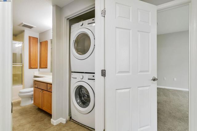 In-unit laundry