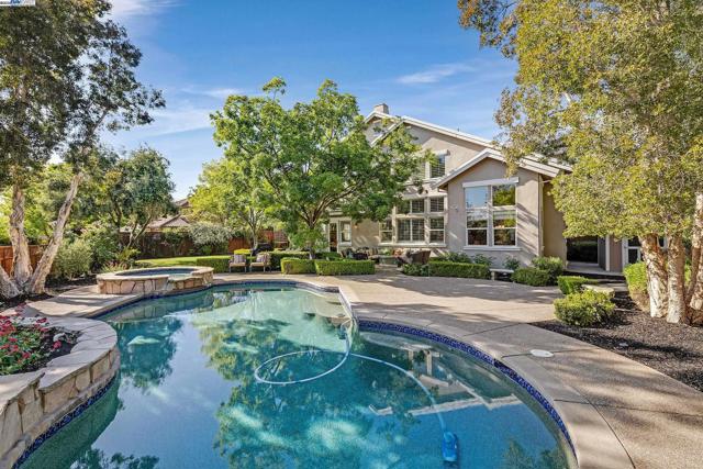 259 Alden Ln, Livermore CA: https://media.crmls.org/mediaz/c669992f-02f6-4fc5-bf3d-725d1209973f.jpg