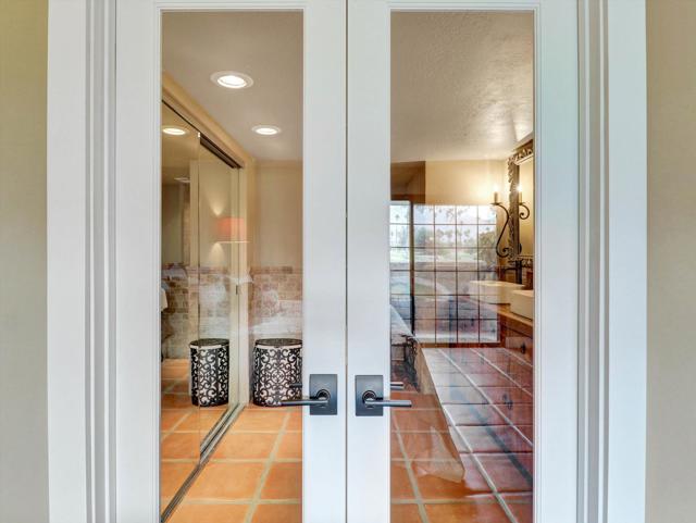 2001 E Camino Parocela, Palm Springs CA: https://media.crmls.org/mediaz/c669a463-a35c-4179-b9bd-fdfd648d6527.jpg