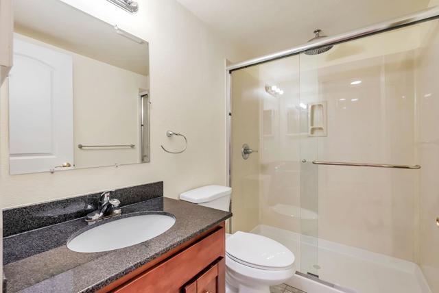17 Muth Drive, Orinda CA: https://media.crmls.org/mediaz/c66a39bf-6ffc-406c-8053-c097ed3ca41c.jpg