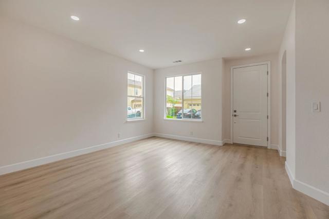 9135 Desiderio Way, Gilroy CA: https://media.crmls.org/mediaz/c66b1420-eb80-4ba2-be26-4cd2a77d7b25.jpg