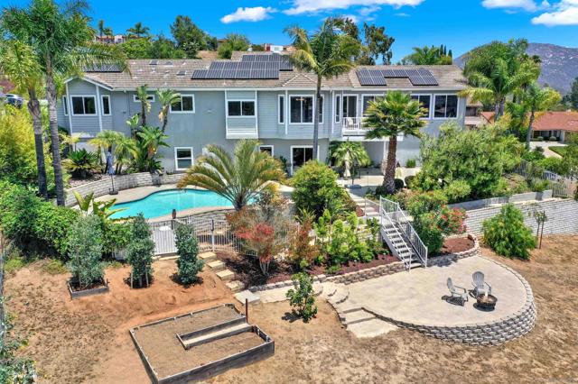 17342 Tam O Shanter Dr, Poway CA: https://media.crmls.org/mediaz/c66c9da6-a92a-470c-ae19-f45413bf23de.jpg