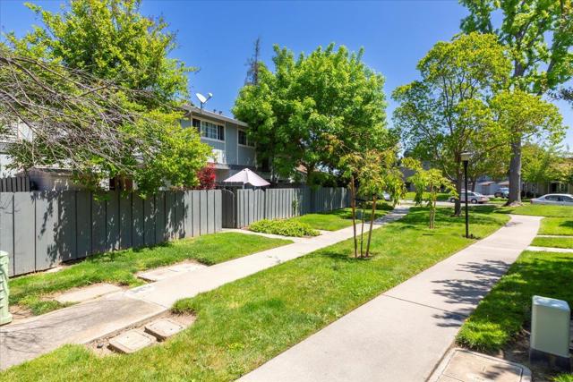 4618 Japonica Way, San Jose CA: https://media.crmls.org/mediaz/c66d7a63-4214-4825-b0d4-4fbdd209aa3f.jpg