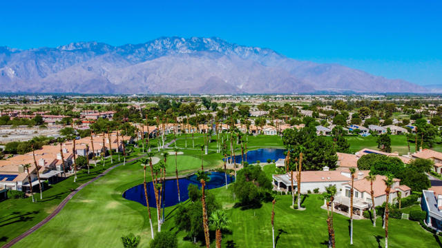 29879 E Trancas Drive, Cathedral City CA: https://media.crmls.org/mediaz/c66d8718-cae9-4d7d-8c1d-7b803322012a.jpg