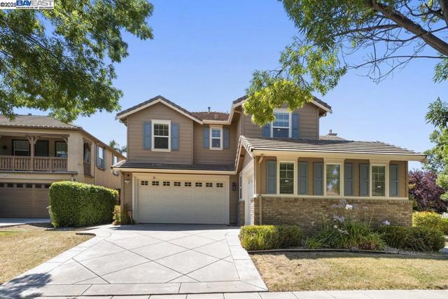 670 W Privado Way, Mountain House CA: https://media.crmls.org/mediaz/c66e3429-b1da-4b2d-82b1-4fbce7e0de73.jpg