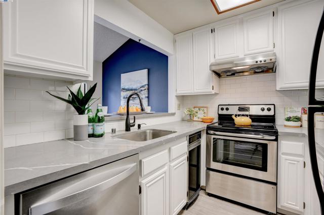 Image 15 of 50 For 6047 Joaquin Murieta Ave  F