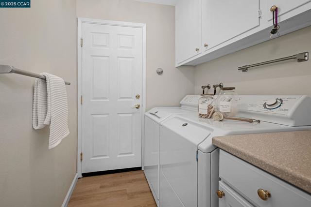 5040 Murchio Dr, Concord CA: https://media.crmls.org/mediaz/c66eba37-0303-4121-8e89-7f6aee312aff.jpg