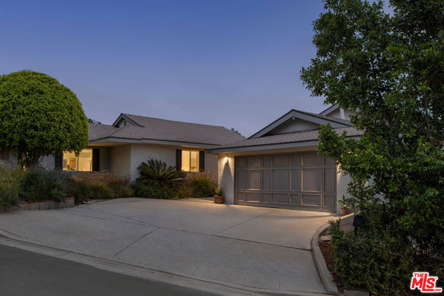 3921 Wawona Street, Los Angeles CA: https://media.crmls.org/mediaz/c66ebc43-27d9-4db3-b42a-3aef05c6bd02.jpg