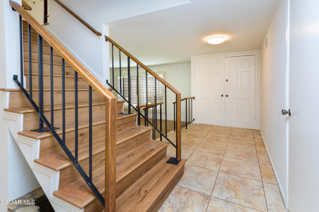 29451 Trailway Lane, Agoura Hills CA: https://media.crmls.org/mediaz/c66efdc5-1bac-4be9-ae1b-623085f2debe.jpg