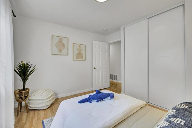 39 Morton Drive, Daly City CA: https://media.crmls.org/mediaz/c67028e5-2a8e-45ed-8912-36ee6c91faa5.jpg