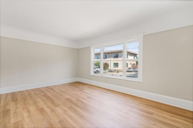 551 53rd Street, Oakland CA: https://media.crmls.org/mediaz/c6716bf5-f6ca-4d0d-9a20-40f94008d05e.jpg