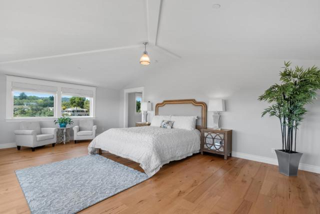 40 S Circle Drive, Santa Cruz CA: https://media.crmls.org/mediaz/c6718912-63b5-46fc-a6ec-b6f70178d125.jpg
