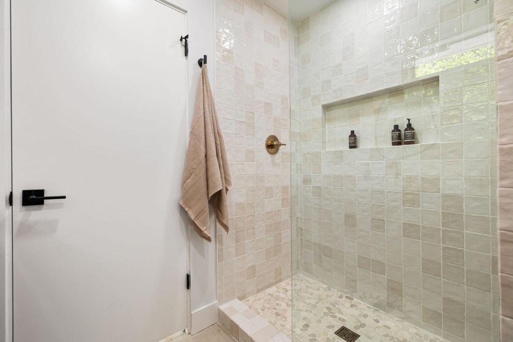 MLS #219134957DA image #33