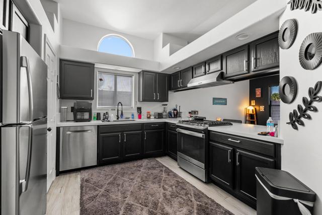 30426 Avenida Del Padre, Cathedral City CA: https://media.crmls.org/mediaz/c672a55f-58eb-4df2-b61f-a9fd78427b8f.jpg