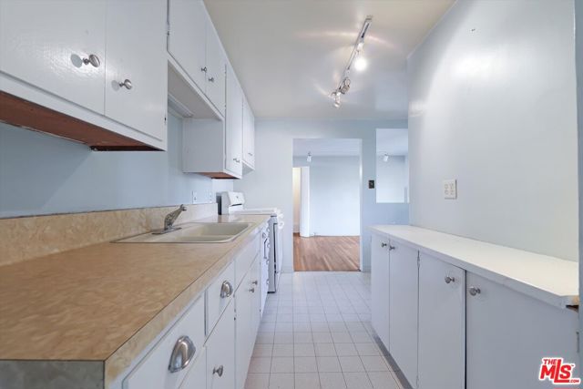 2461 McCready Avenue, Los Angeles CA: https://media.crmls.org/mediaz/c672bc36-d692-4c07-9b79-c5f3d351afb0.jpg