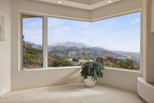 Detail Gallery Image 21 of 55 For 864 Montclair Dr, Santa Paula,  CA 93060 - 4 Beds | 4/1 Baths