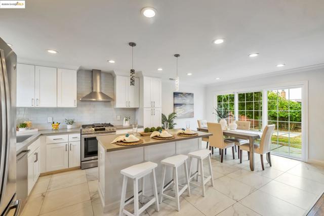 669 Minerva St, Hayward CA: https://media.crmls.org/mediaz/c67381b5-ca01-462e-80c0-0c157ac134c9.jpg