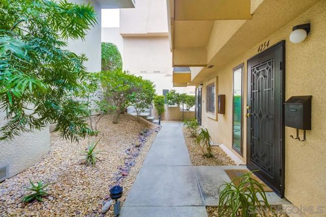 4254 6th Avenue, San Diego CA: https://media.crmls.org/mediaz/c673ad28-4269-4559-8ce8-2bd4b69bd948.jpg