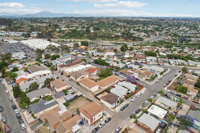 3821 Shiloh Rd, San Diego CA: https://media.crmls.org/mediaz/c675568b-22fa-4e2f-ad0c-0fa916f0df0b.jpg