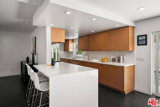 Drew Fenton | 1257 Bienveneda Avenue Pacific Palisades CA | MLS: 7385502
