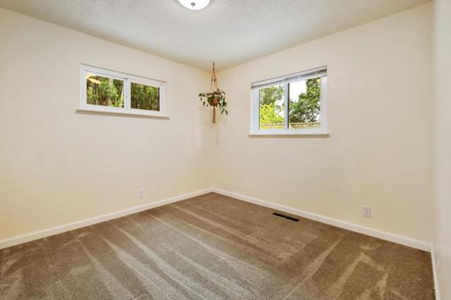 121 Pine Tree Avenue, Aromas CA: https://media.crmls.org/mediaz/c6756100-3654-46a1-a116-2df58f8bb5f2.jpg