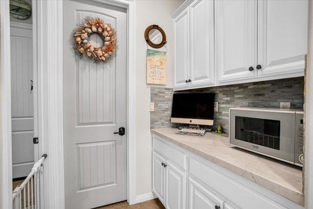 Image 16 of 65 For 57755 Barristo Circle