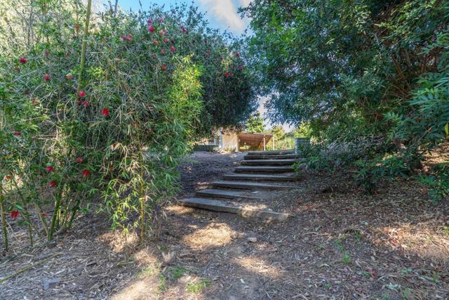 4975 Whipple Way, San Diego CA: https://media.crmls.org/mediaz/c675c3ad-e673-4d2a-be80-333bd56ea188.jpg