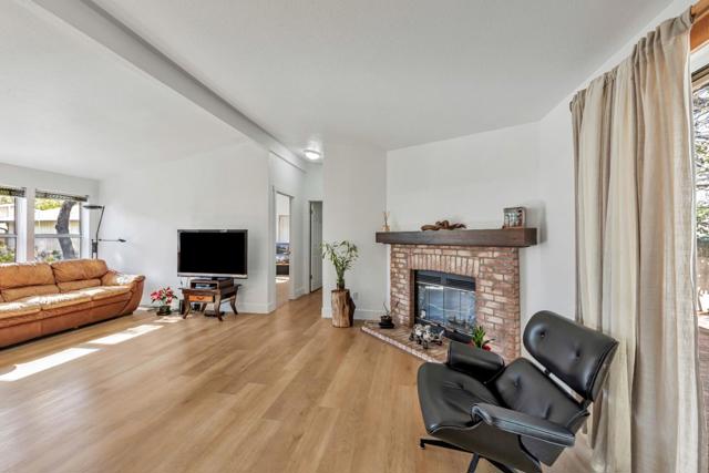 27950 Lancelot Court, Hayward CA: https://media.crmls.org/mediaz/c676bc8e-8540-4e8e-a039-39aaf95489ad.jpg