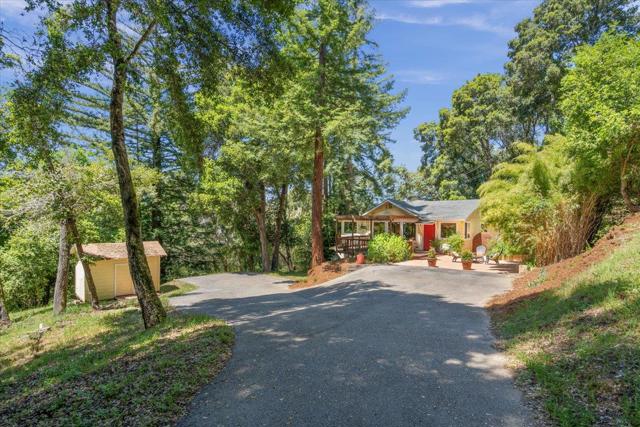 11949 Lakeshore Drive, Felton CA: https://media.crmls.org/mediaz/c676f819-30c2-4b35-a090-b0b926df8988.jpg