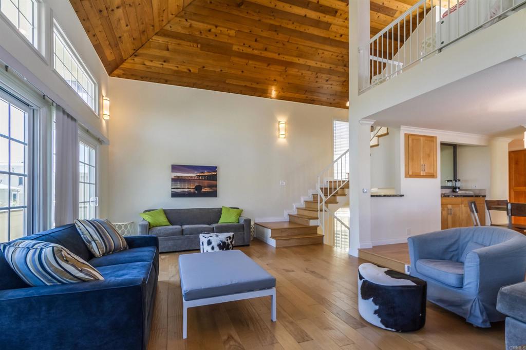 728 Jamaica Court - photo 5