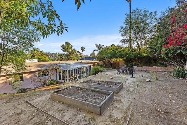 320 Beaumont Dr., Vista CA: https://media.crmls.org/mediaz/c6779282-c229-49d6-9f6a-98b7c05bb9ff.jpg