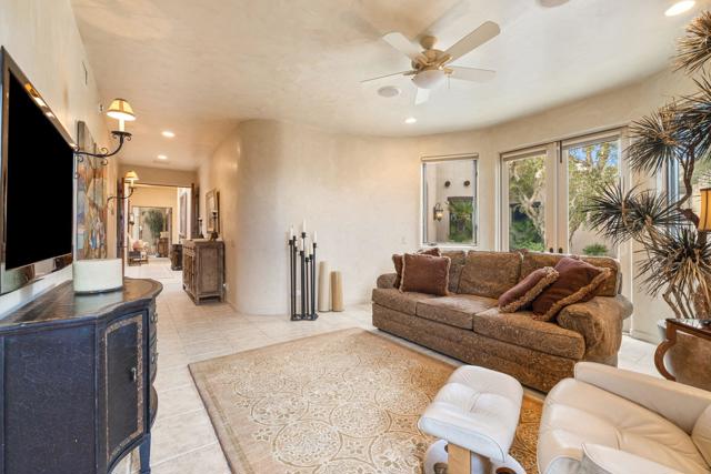 49240 Jfk Trail, Palm Desert CA: https://media.crmls.org/mediaz/c677a03d-dc6d-434f-849d-2227f5856598.jpg