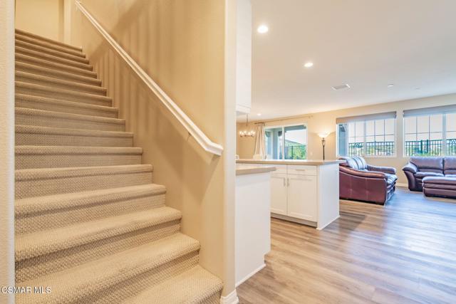 263 Morro Way, Simi Valley CA: https://media.crmls.org/mediaz/c677c2e2-609f-4e8b-a393-7f8cc88e55ea.jpg