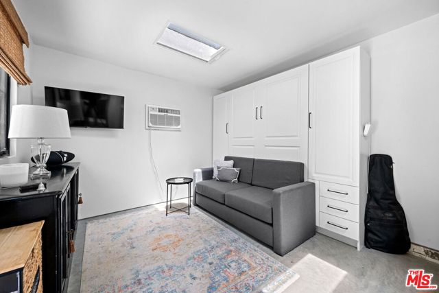 8961 Dicks Street, West Hollywood CA: https://media.crmls.org/mediaz/c6782ab6-3367-45fa-ae18-0d36fa319df2.jpg