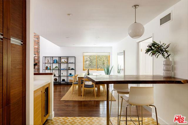 2806 Sunday Trail, Los Angeles CA: https://media.crmls.org/mediaz/c678473a-7fed-49fe-b888-d338745ab223.jpg