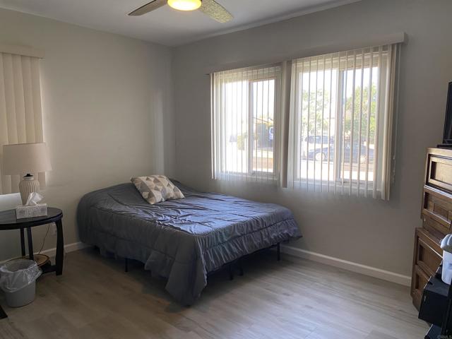 Detail Gallery Image 12 of 17 For 5454 Roswell St, –,  CA 92114 - 3 Beds | 2 Baths