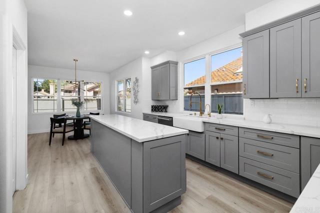 Detail Gallery Image 12 of 50 For 1086 Augusta Pl, Chula Vista,  CA 91915 - 5 Beds | 3 Baths