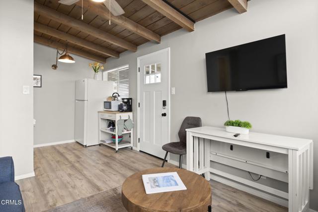 1132 1142 Pittsfield Lane, Ventura CA: https://media.crmls.org/mediaz/c67bcb13-6fdc-4412-9482-b5d790c4ba70.jpg