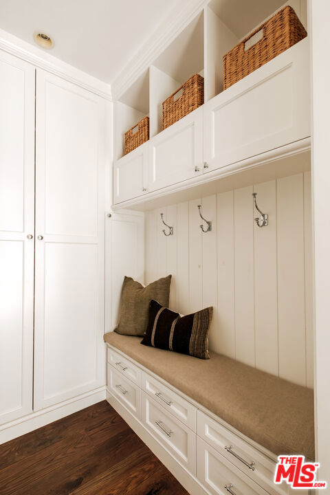 2248 Kelton Avenue, Los Angeles CA: https://media.crmls.org/mediaz/c67bf4a1-d778-4dfe-bc16-b4d3f71fb218.jpg