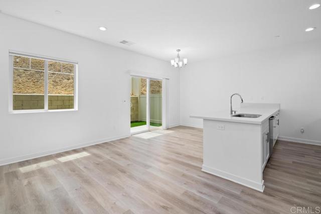 Detail Gallery Image 4 of 32 For 755 Anastasia Ct, El Cajon,  CA 92020 - 3 Beds | 2/1 Baths