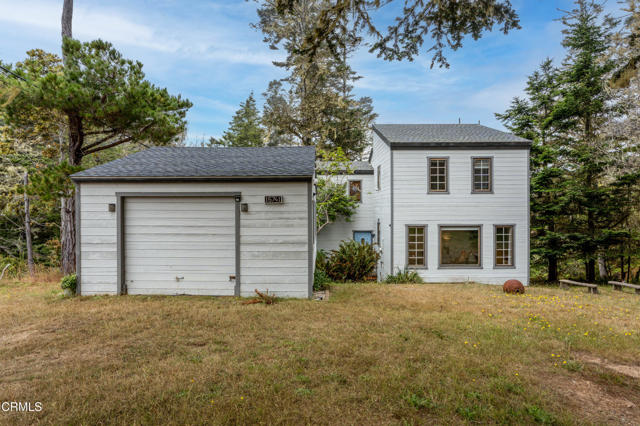 15741 Forest View Road, Manchester CA: https://media.crmls.org/mediaz/c67c20c7-dae0-47a8-a4b8-d476e37e6dff.jpg