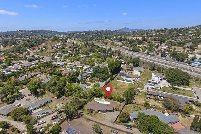 3718 Barbic Ct, Spring Valley CA: https://media.crmls.org/mediaz/c67d7821-64ad-4404-99ed-7cb33412d0fe.jpg
