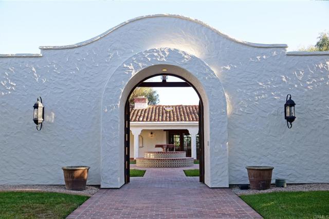 Detail Gallery Image 7 of 63 For 5443 Calzada Del Bosque, Rancho Santa Fe,  CA 92067 - 4 Beds | 3/1 Baths