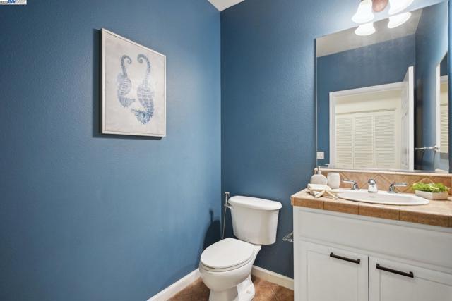 3240 Maguire Way, Dublin CA: https://media.crmls.org/mediaz/c67eecf5-2b01-4806-aecb-3b3d83137c86.jpg