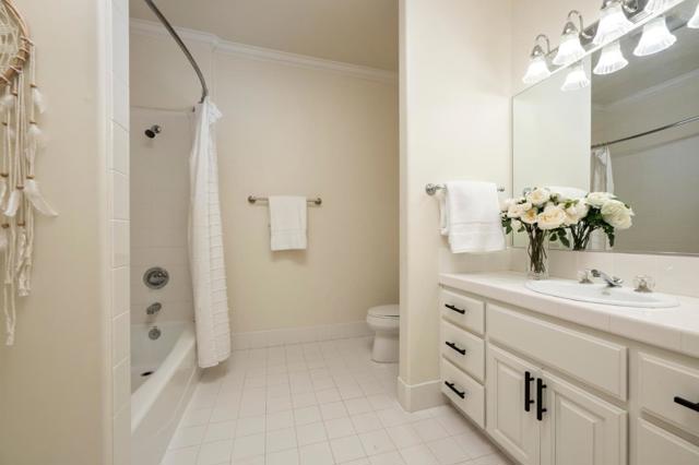 1408 El Camino Real, Burlingame CA: https://media.crmls.org/mediaz/c67f0b55-3cd7-4975-8f5a-64db086c5ba0.jpg