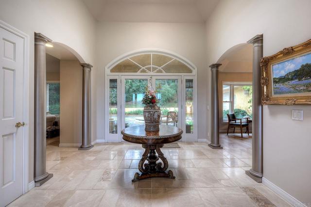 Detail Gallery Image 3 of 32 For 30181 via Maria Elena, Bonsall,  CA 92003 - 3 Beds | 2/1 Baths